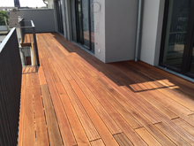 Terrassensanierung mit Gefälledämmung und TropenholzbelagTerrassensanierung mit Gefälledämmung und Tropenholzbelag