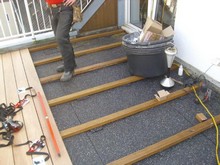 Erneuern des Terrassenbelages mit Tropenholz
