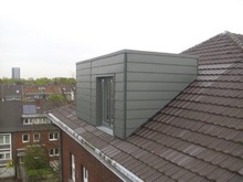 Gauben Dämmung und Bekleidung mit Rheinzinkpaneelen