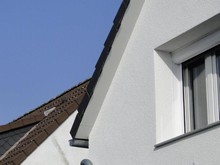 Ortgangverbreiterung für Wärmedämmverbundsystem und Erweiterung des Hauseingangsbereiches